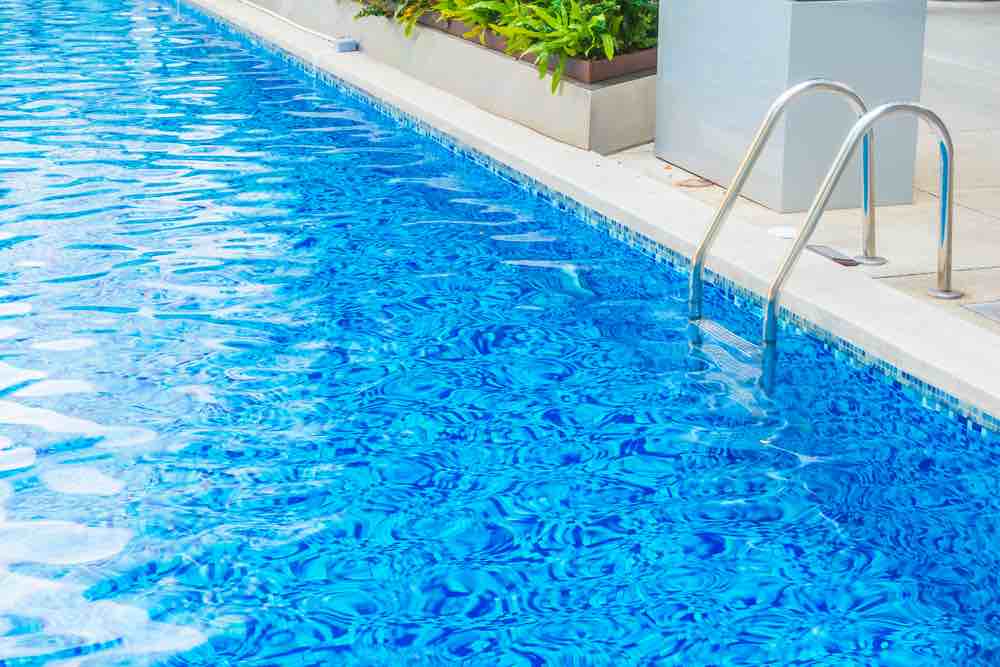 Fugas de agua en piscinas en El Ejido