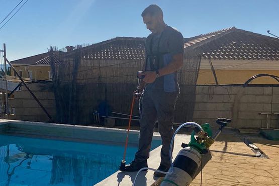 Detección de fugas de agua en piscinas en Almería