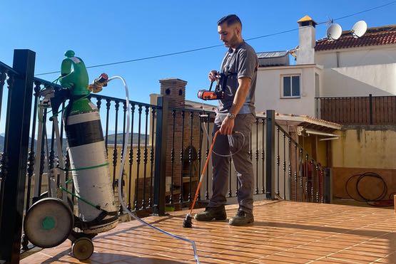 Detección de fugas de agua con hidrógeno / Gas trazado en Almería